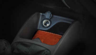 Hyundai Eon - Floor console storage